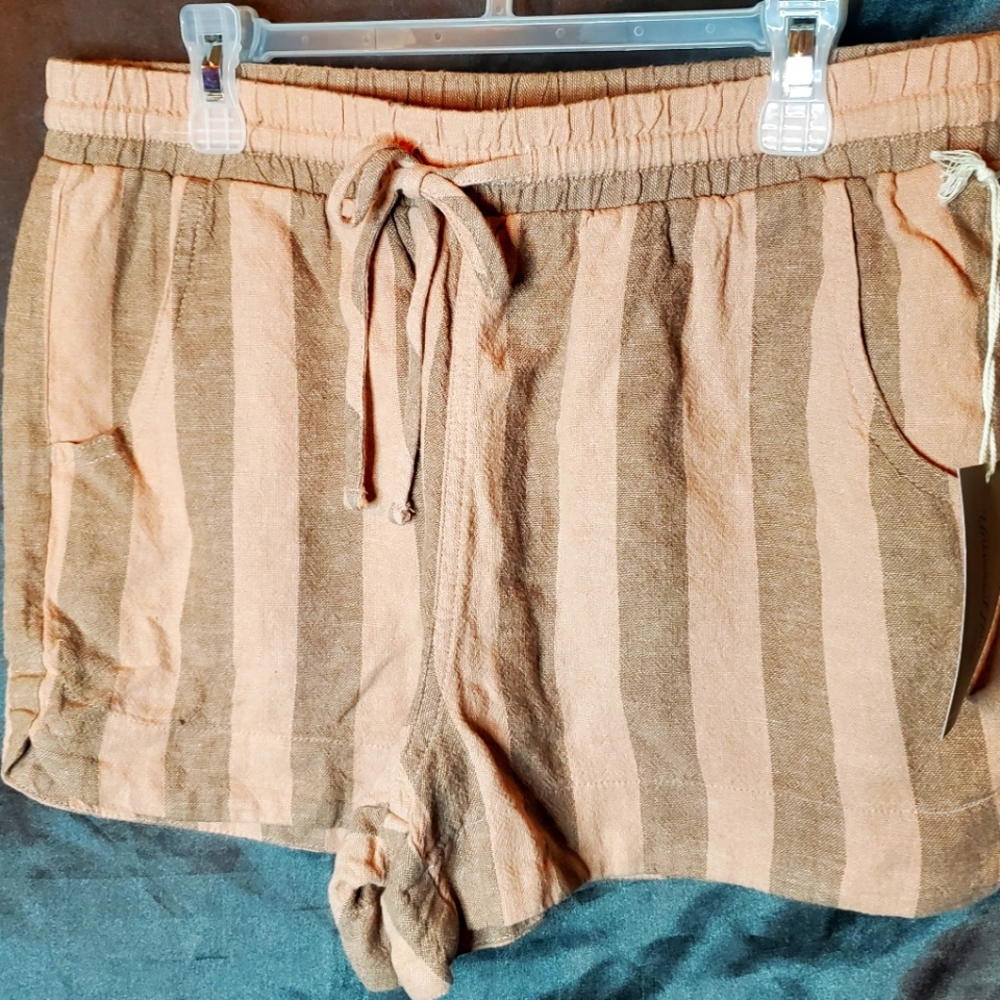 Universal Thread Blush XS Shorts with Pockets